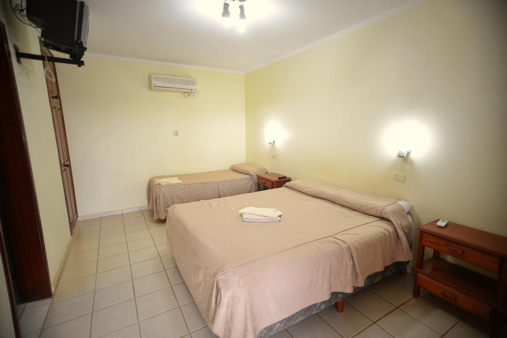 Hotel Lilian Puerto Iguazú Exteriér fotografie
